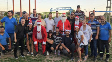 Papá Noel recorrió los barrios de Río Segundo 